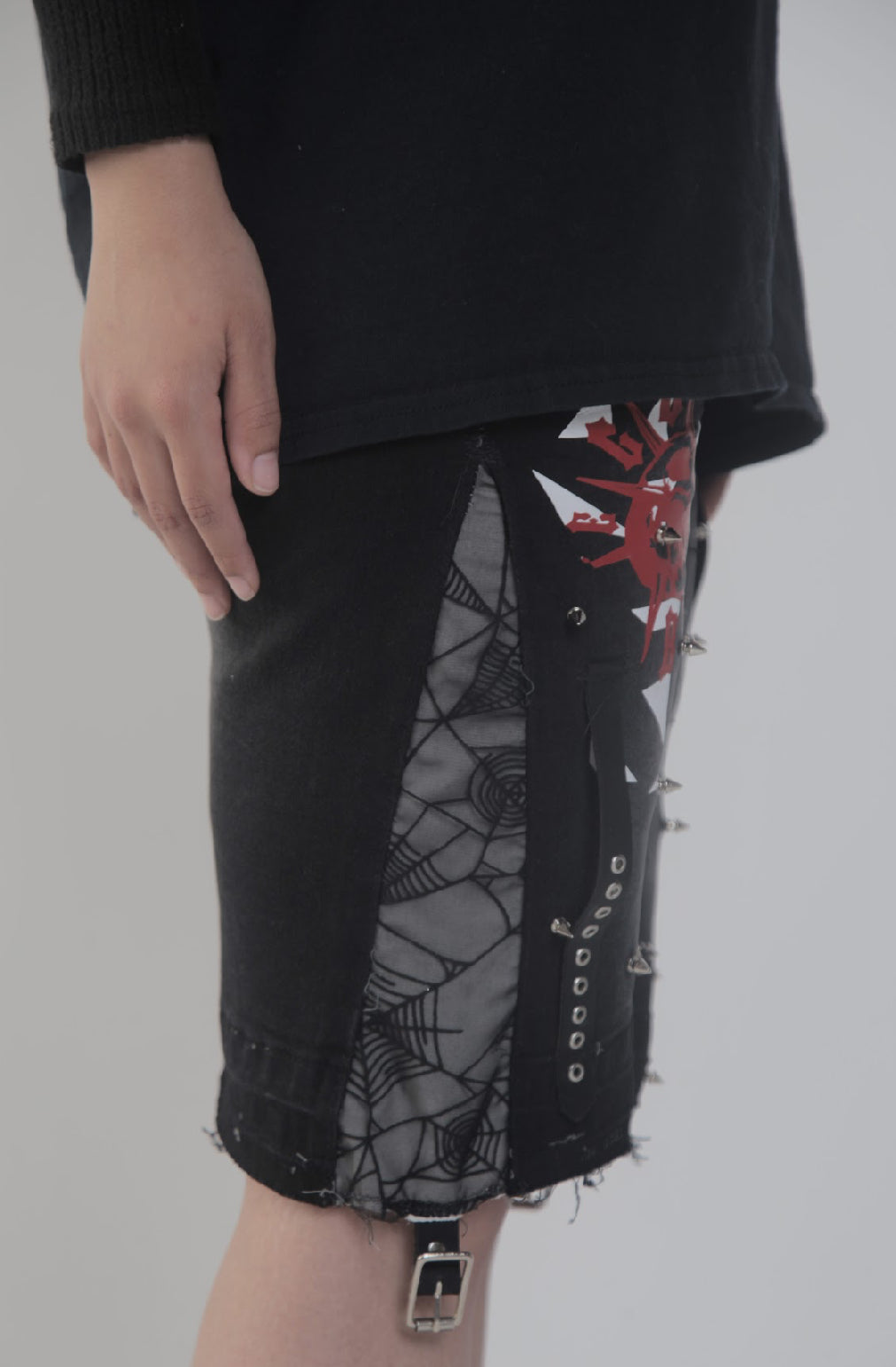 1-1 Spiked Shorts