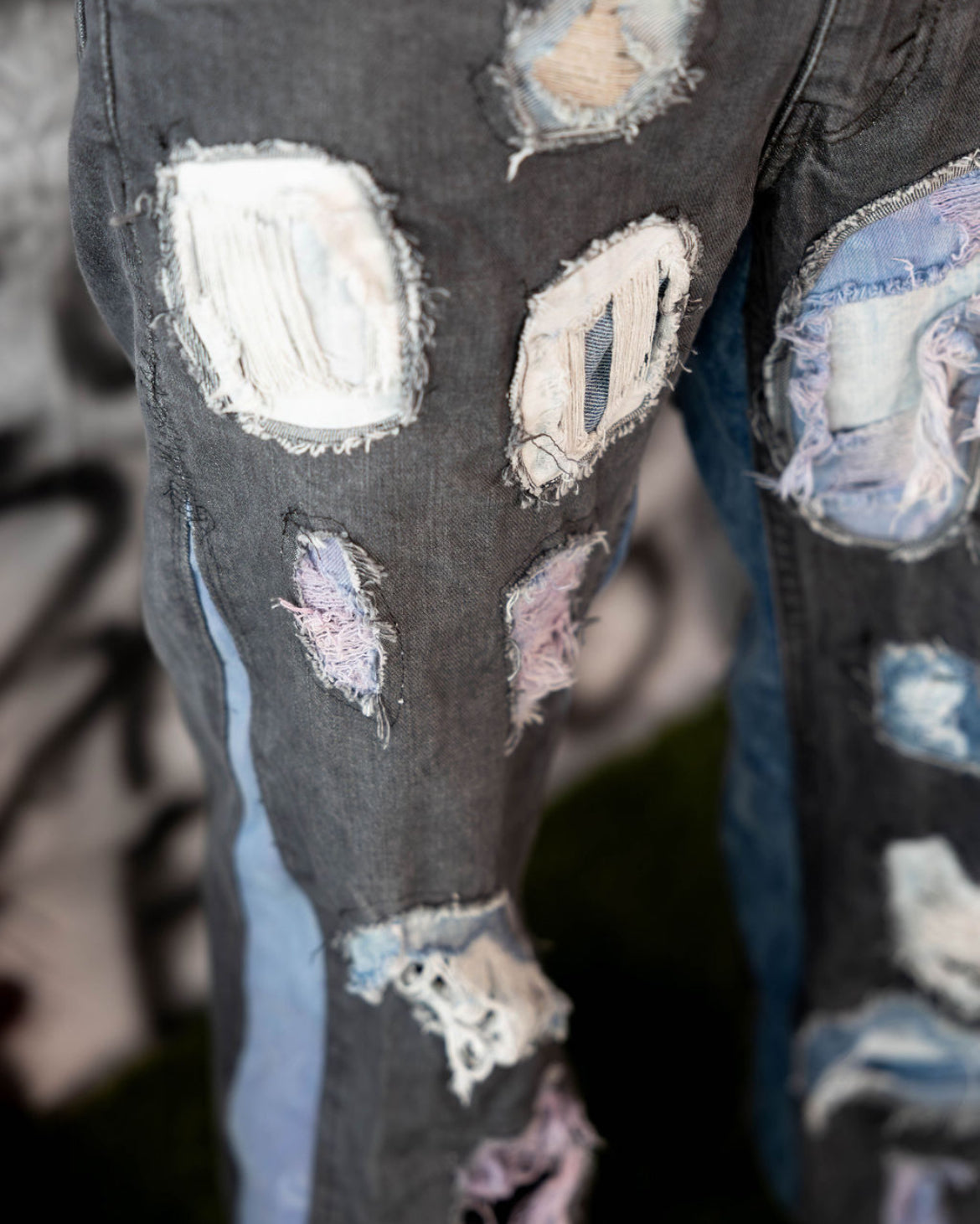 1-1 Ripped Patches Pants