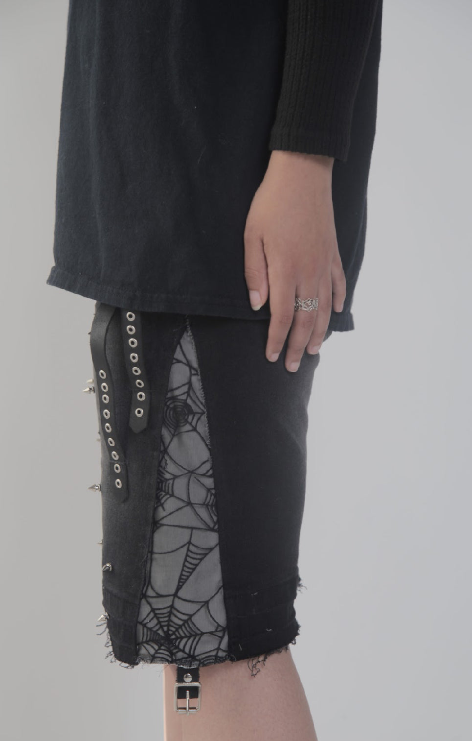 1-1 Spiked Shorts