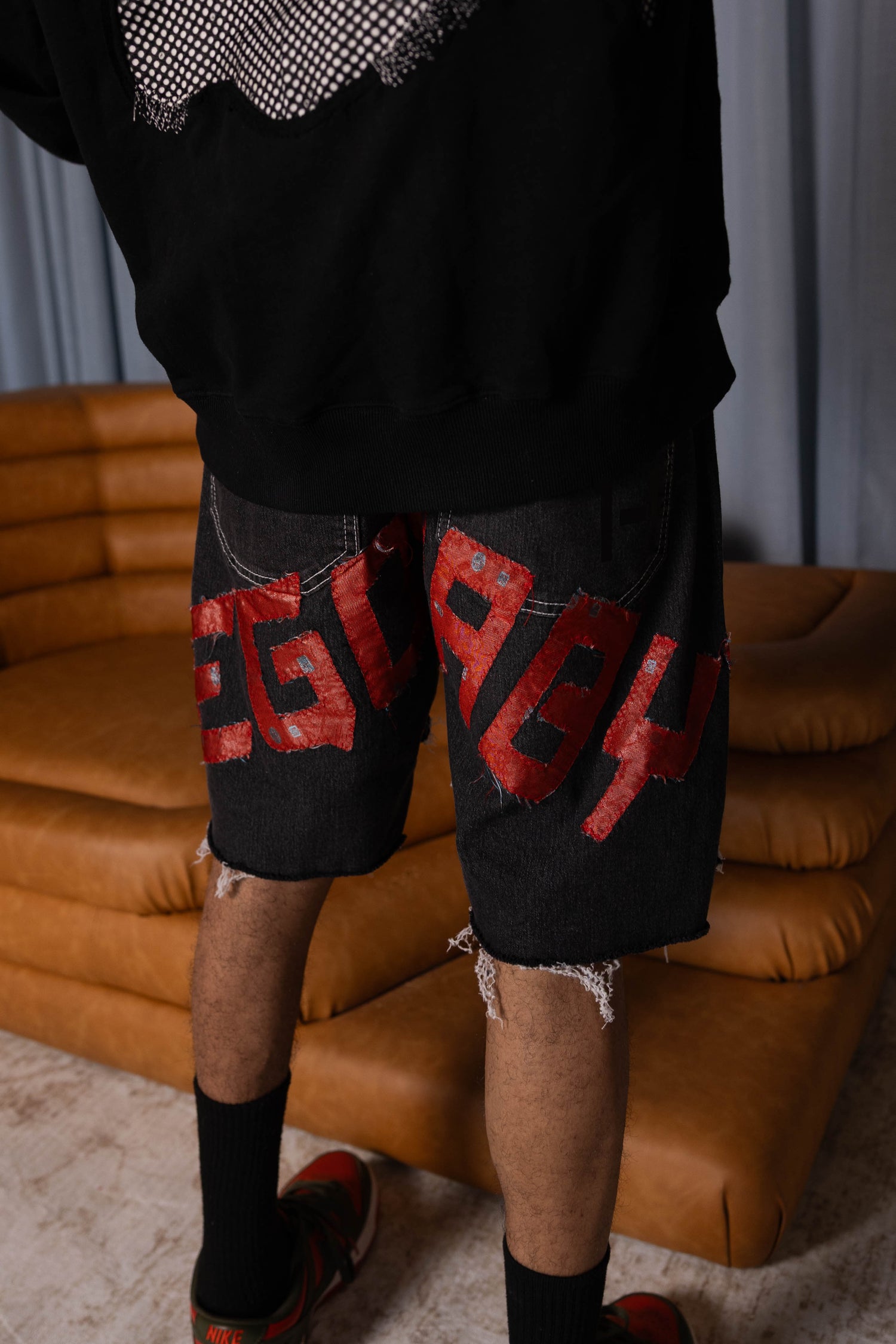 1-1 EB Red Latter Patch Shorts